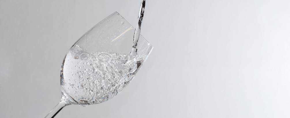 Advantages of Drinking Sparkling Water