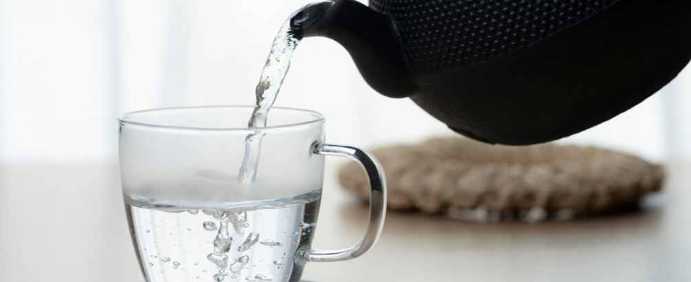 12 Advantages of Drinking Hot Water | A Canadian Guide