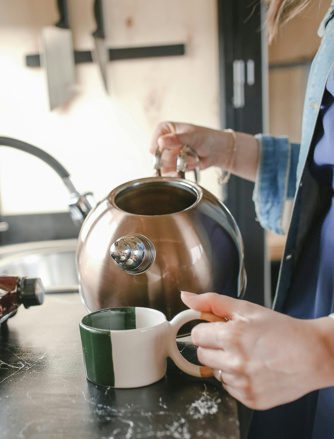 Does Boiling Water Kill All Bacteria? A Canadian Guide